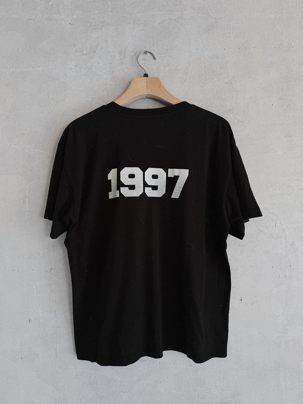 Retro sport style RUN1997 remake t-shirt Black